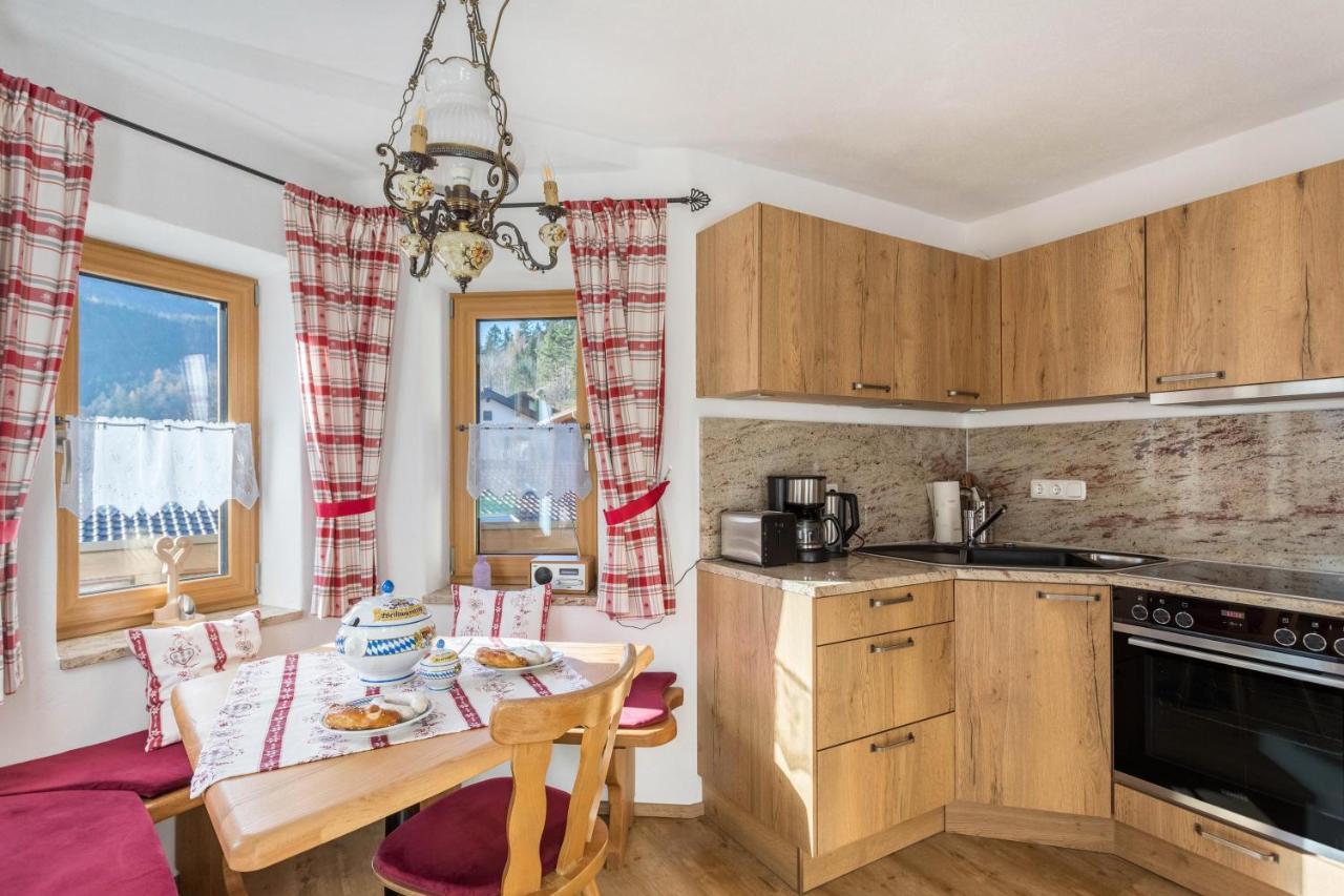 Ferienwohnung Granat Mittenwald Kültér fotó